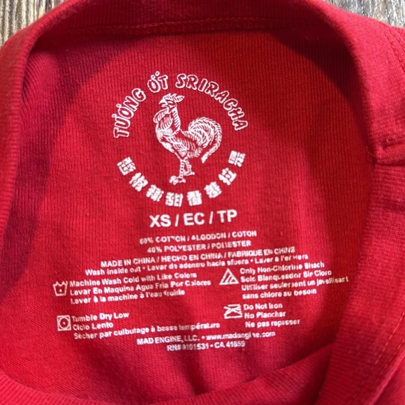 SRIRACHA TUONG OT Red Crop Top "Some Like It Hot" Shirt Women’s XS - Picture 5 of 6